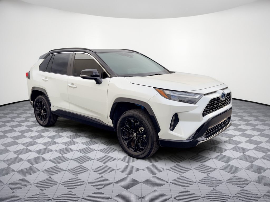 Used 2023 Toyota RAV4 XSE AWD/4WD image 7