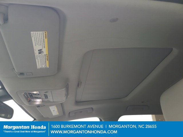 Used 2020 GMC Acadia SLT w/ LPO, Floor Liner Package FWD image 19