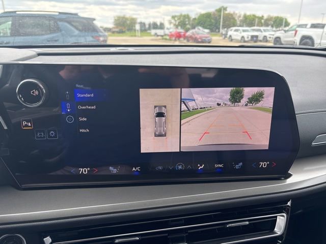 New 2026 Chevrolet Traverse LT w/ Sun and Wheel Package AWD/4WD image 37