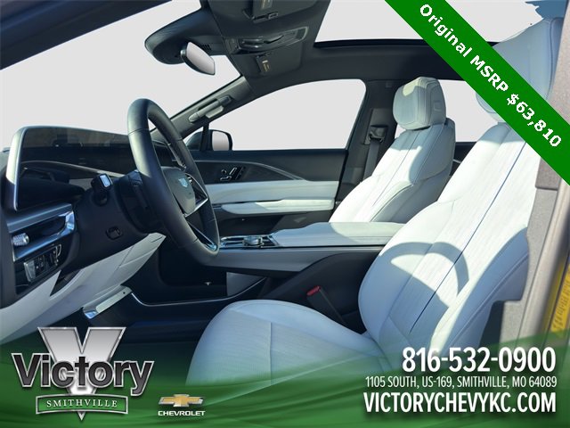 Used 2024 Cadillac Lyriq Sport image 9
