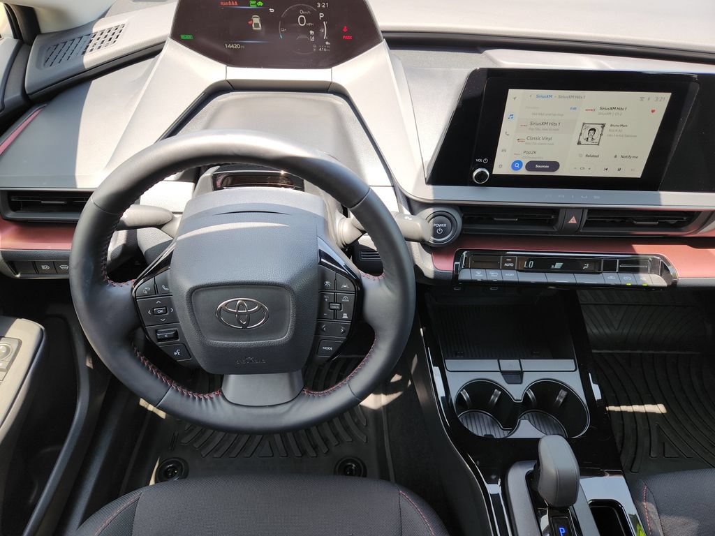 Used 2025 Toyota Prius Plug-In Hybrid FWD image 28