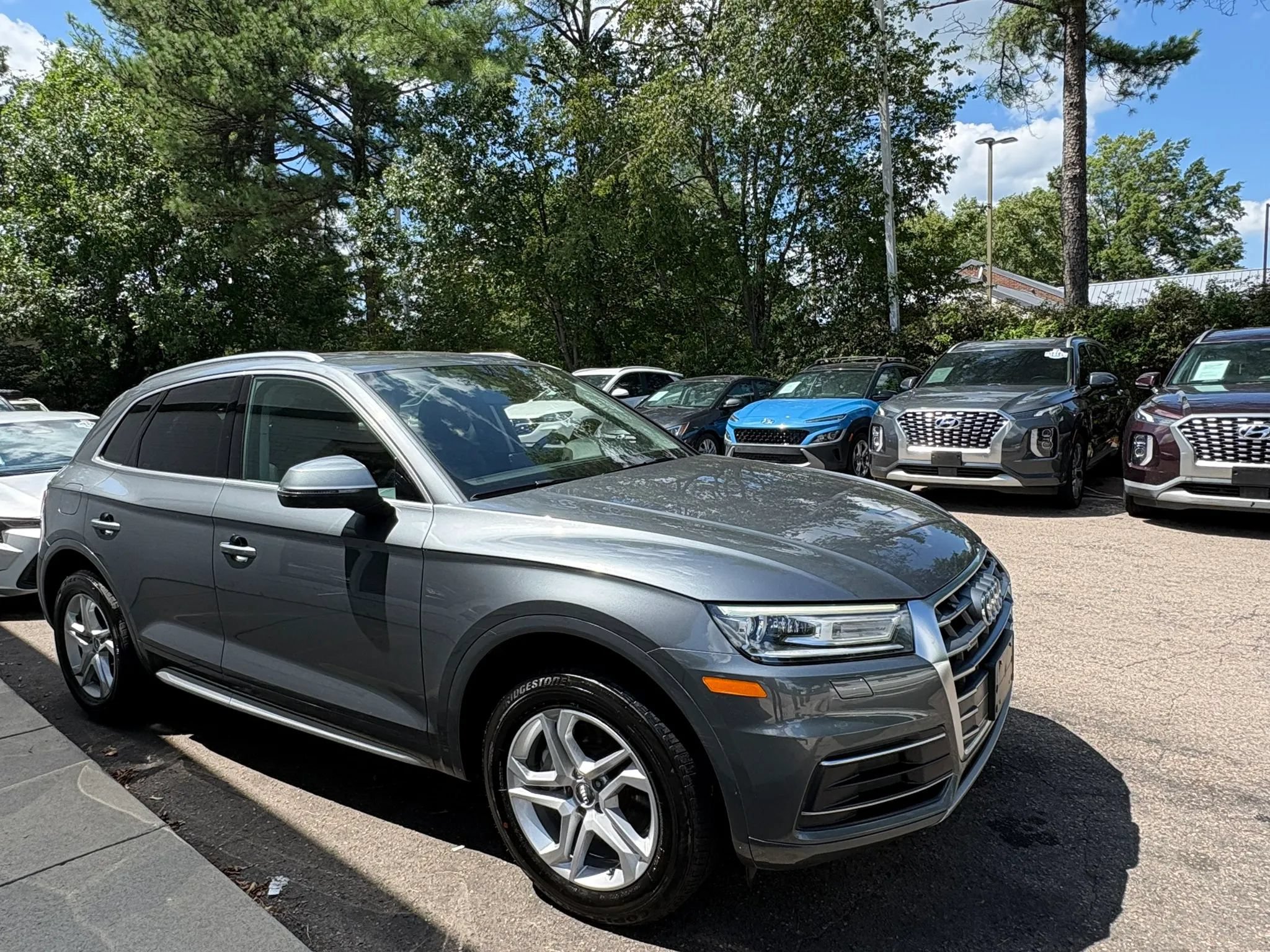 Used 2019 Audi Q5 2.0T Premium w/ Convenience Package AWD/4WD image 4