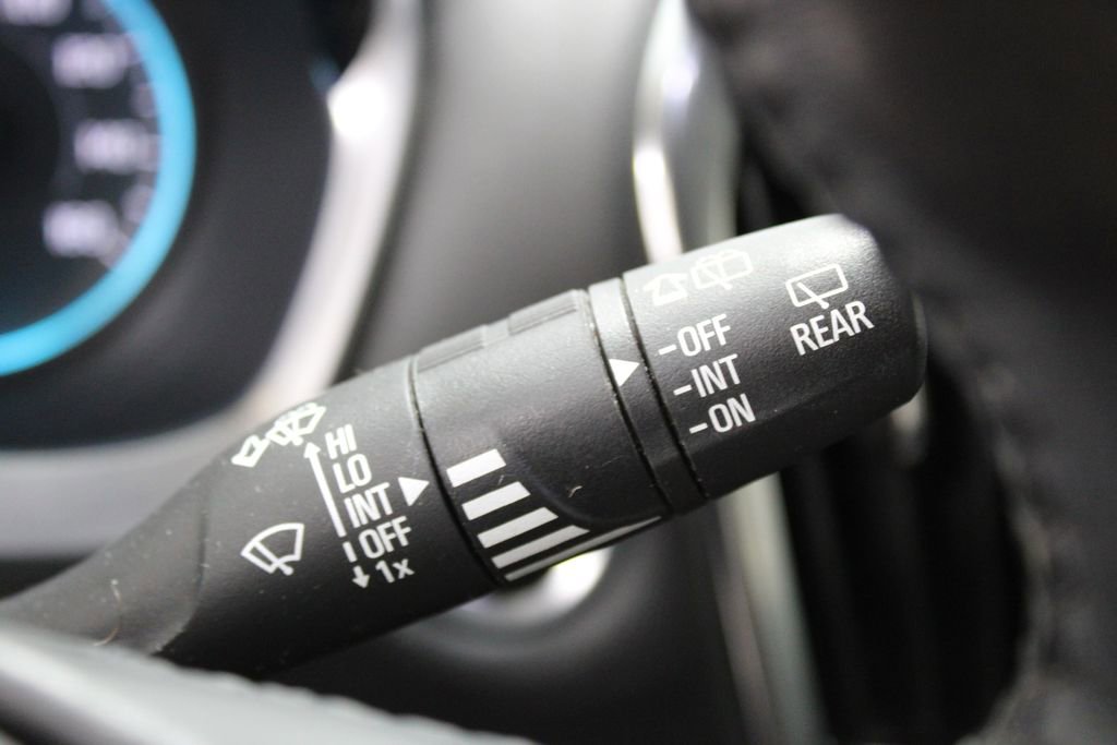 Used 2021 Chevrolet Traverse LT w/ LPO, Cargo Package image 33