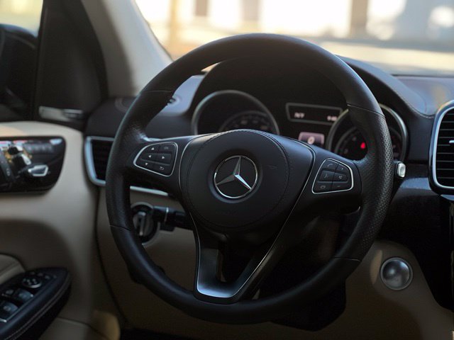 Used 2017 Mercedes-Benz GLS 450 4MATIC image 29