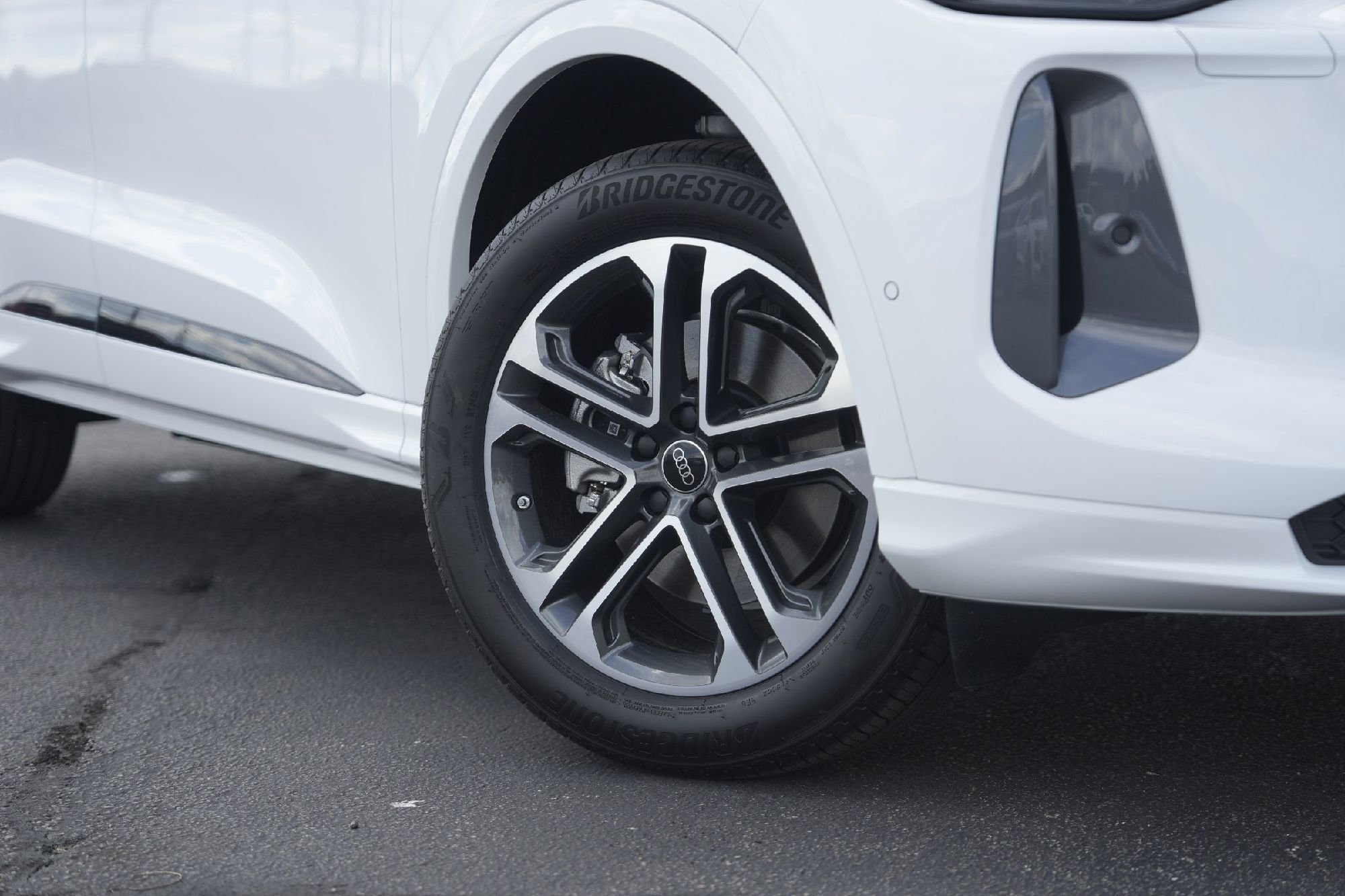 New 2025 Audi Q5 Premium image 2