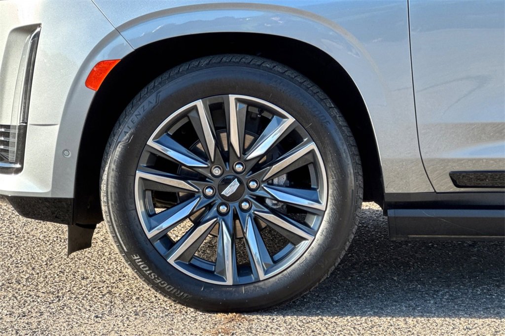 Used 2023 Cadillac Escalade ESV Sport Platinum image 35