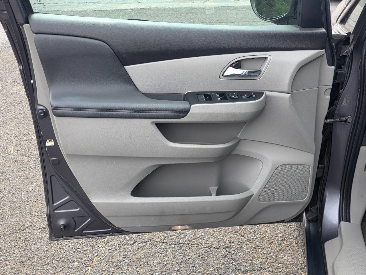 Used 2015 Honda Odyssey EX image 9