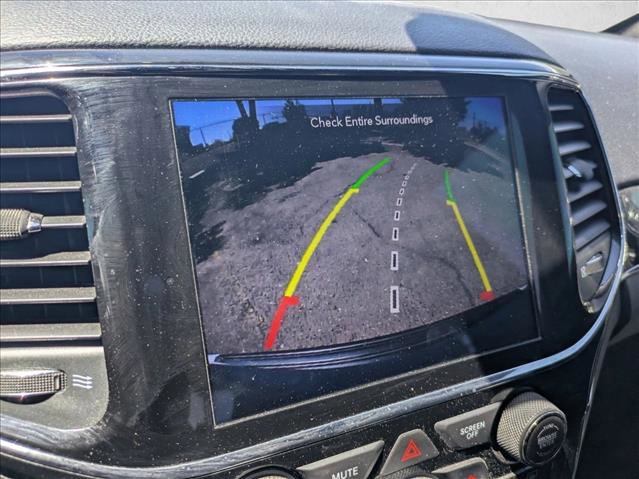 Used 2020 Jeep Grand Cherokee Trailhawk AWD/4WD image 14