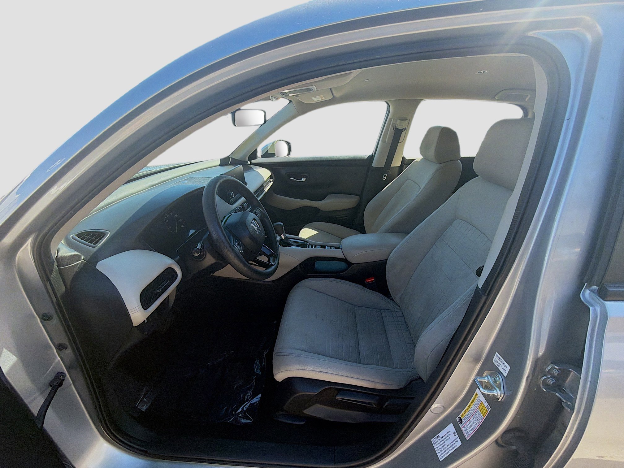 Used 2024 Honda HR-V LX image 18