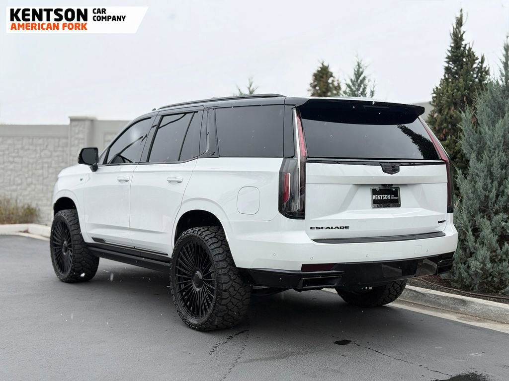 Used 2024 Cadillac Escalade Sport w/ LPO, ONYX Package image 6