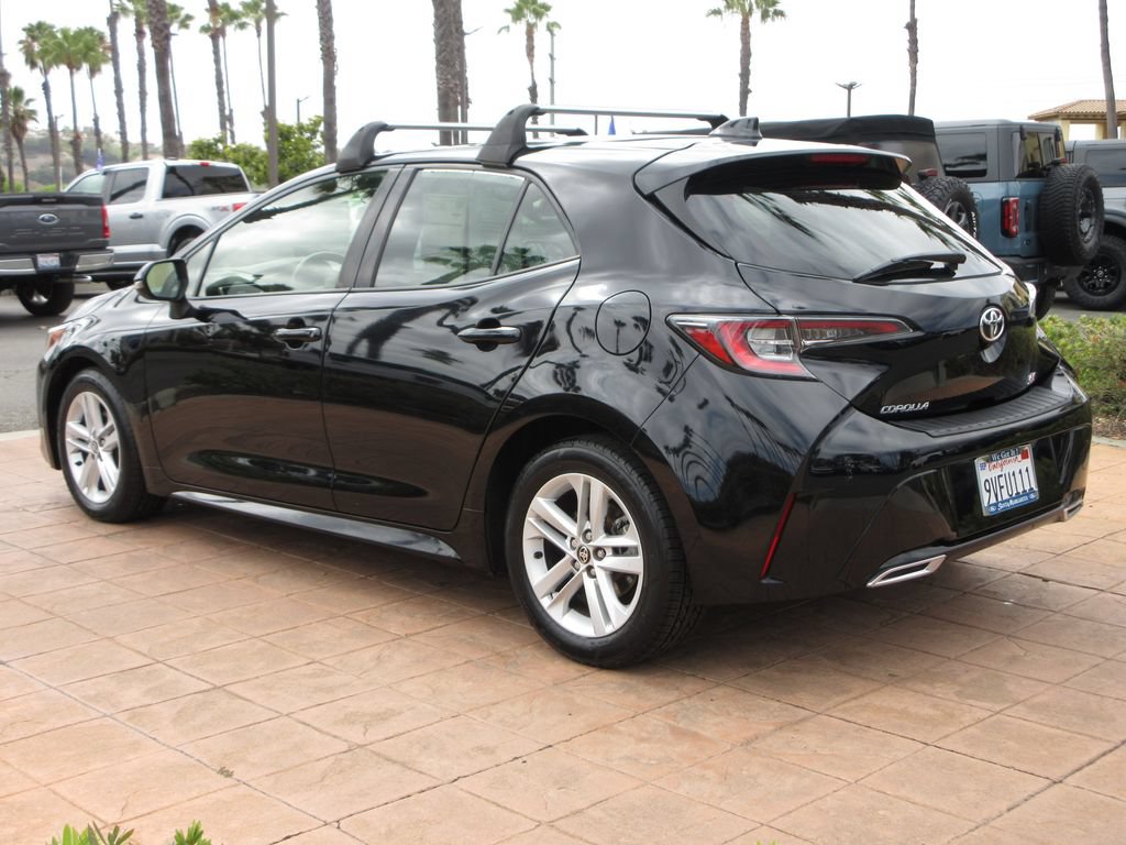 Used 2020 Toyota Corolla SE FWD image 2