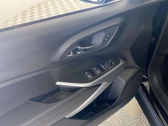 Used 2024 Chevrolet Trax RS w/ Driver Confidence Package FWD image 30