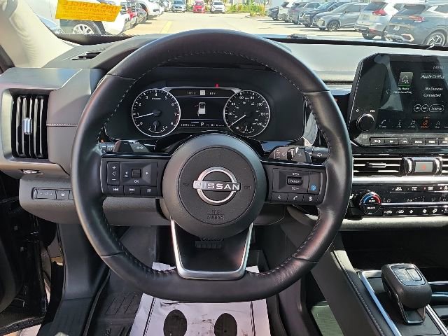 Used 2024 Nissan Pathfinder SL w/ Cargo Package FWD image 15