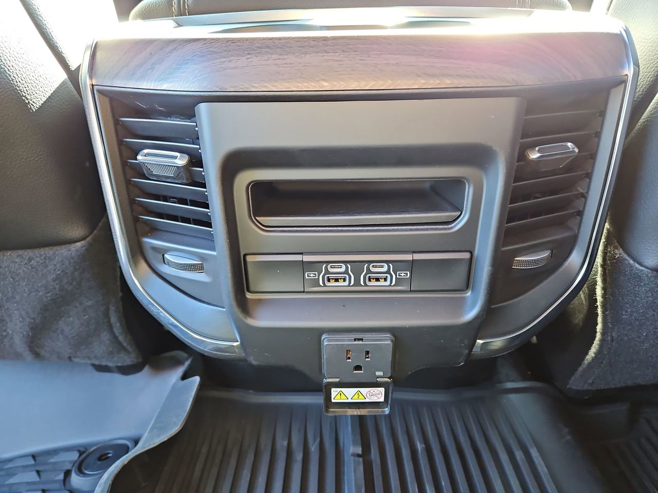 New 2026 RAM 2500 Laramie w/ Night Edition image 15