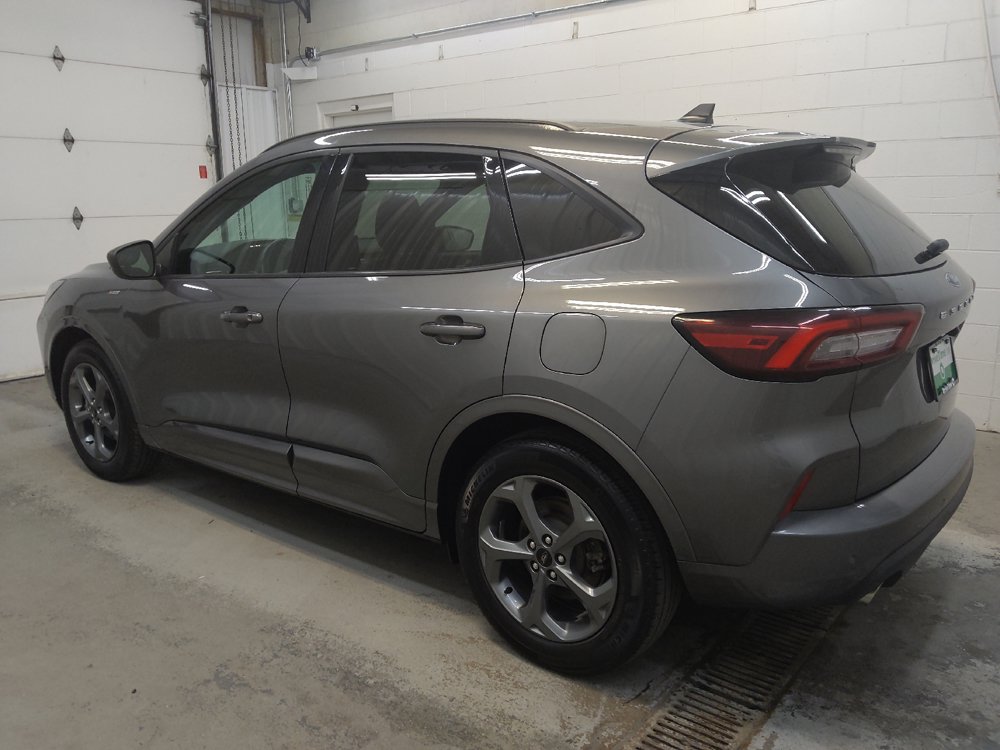 Used 2024 Ford Escape ST-Line w/ Tech Pack #1 FWD image 3
