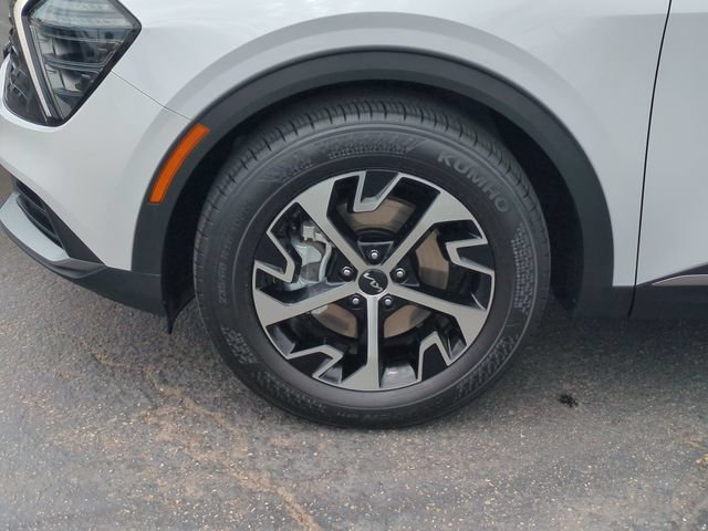 Certified 2024 Kia Sportage EX FWD image 11