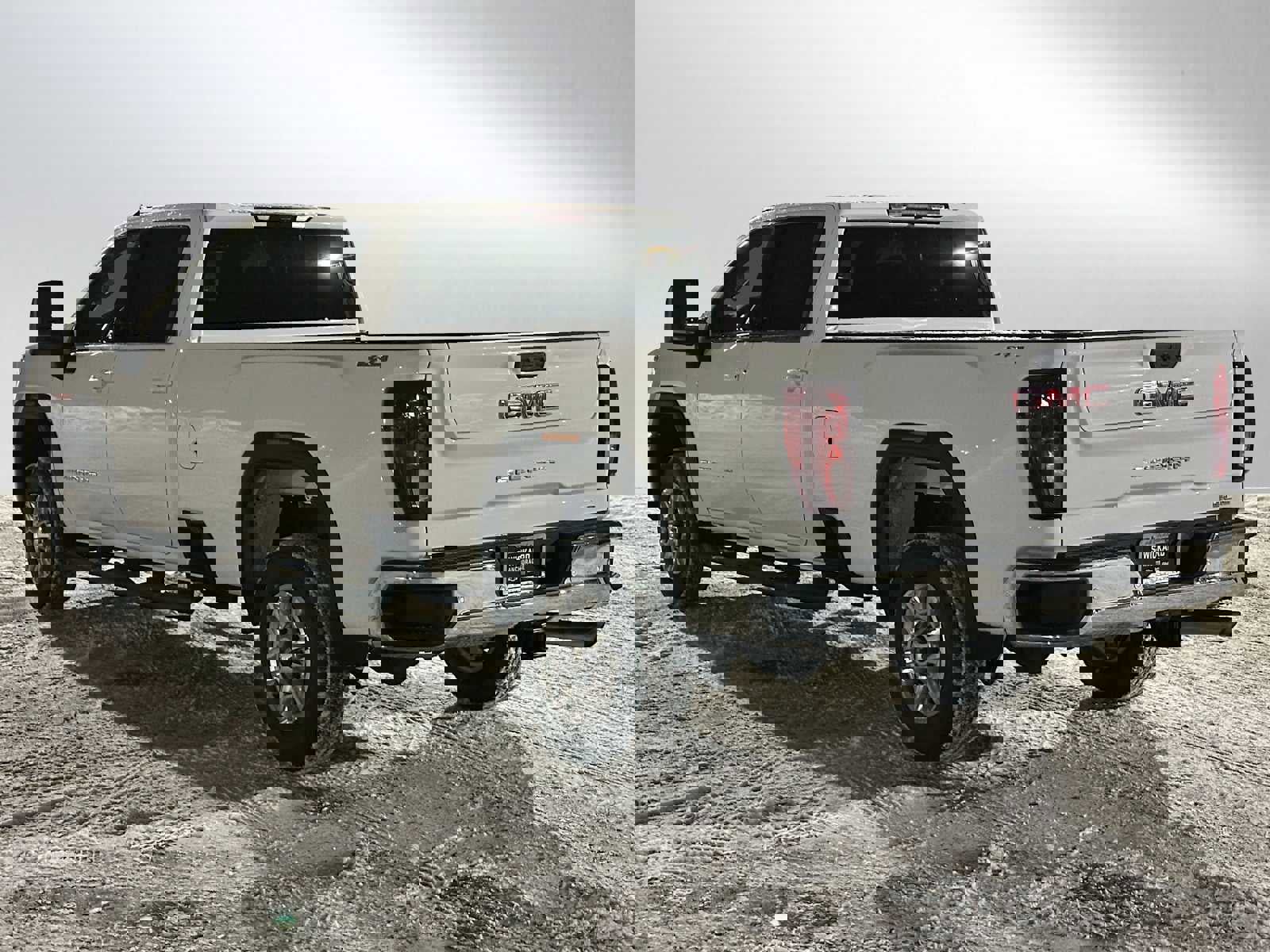 New 2026 GMC Sierra 2500 SLE w/ SLE Value Package; image 5