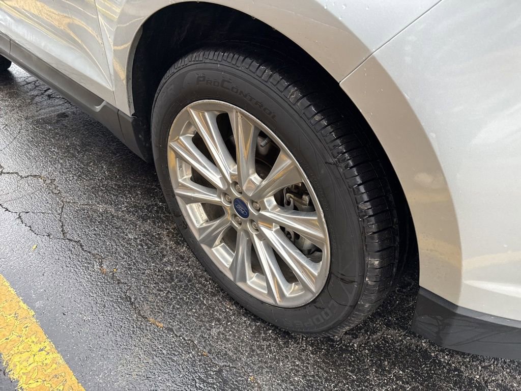 Used 2017 Ford Edge Titanium w/ Equipment Group 301A image 23