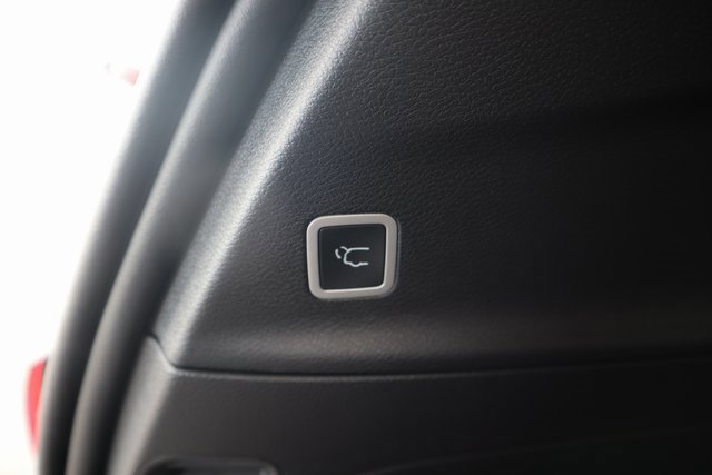 New 2026 Chrysler Voyager LX image 26