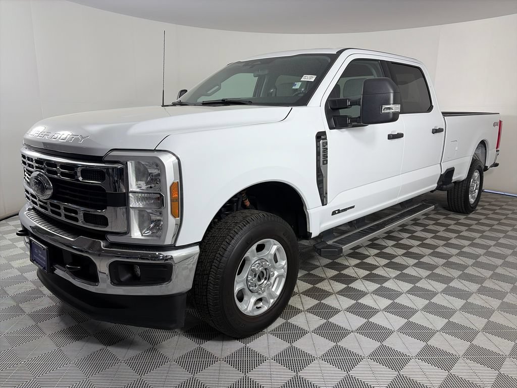 Certified 2025 Ford F250 XLT AWD/4WD video 3