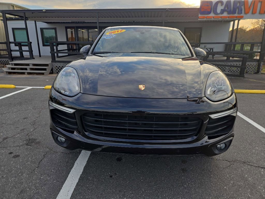 Used 2017 Porsche Cayenne Platinum Edition image 2