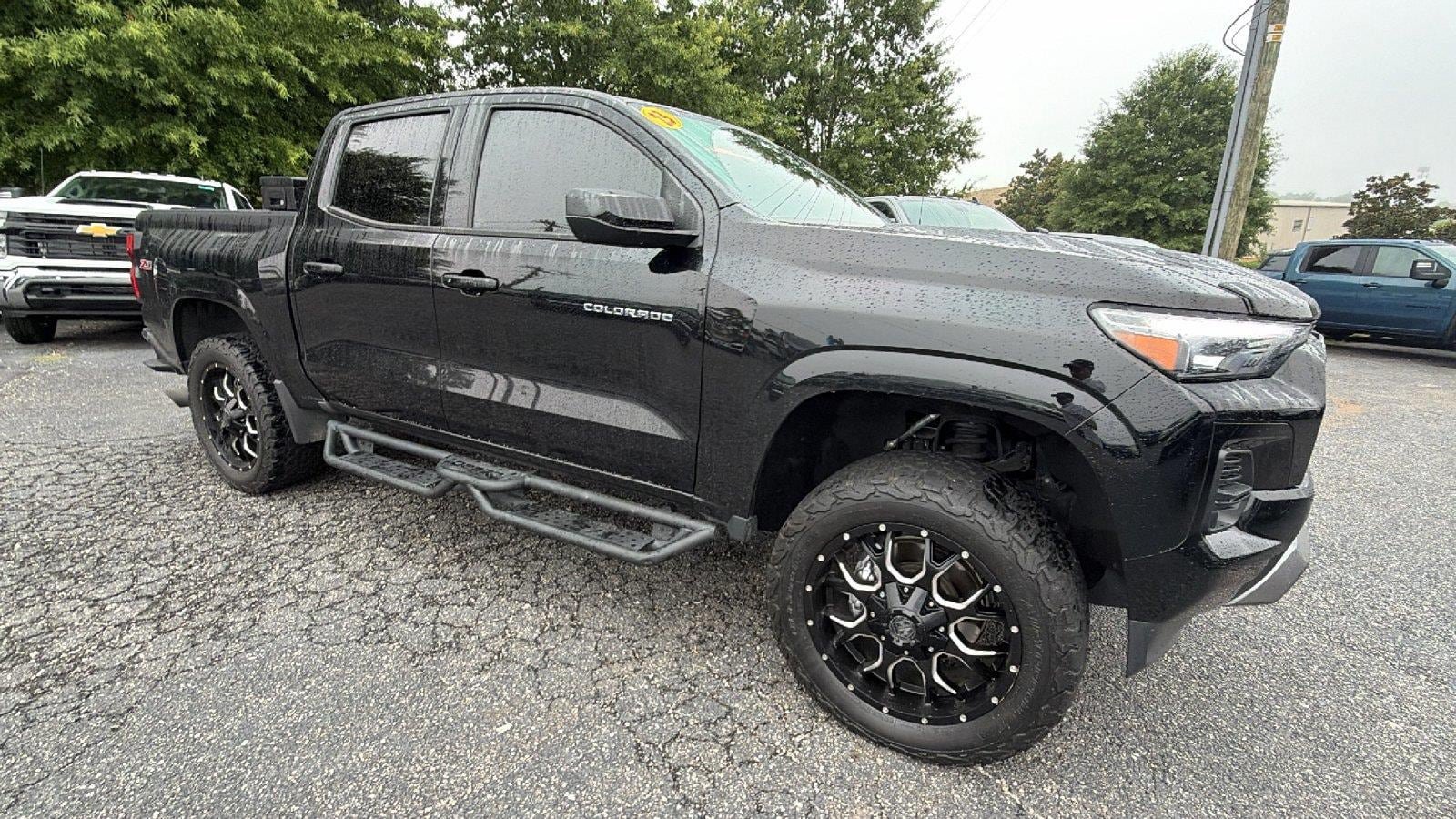 Used 2023 Chevrolet Colorado Z71 w/ Z71 Convenience Package 2 AWD/4WD image 7