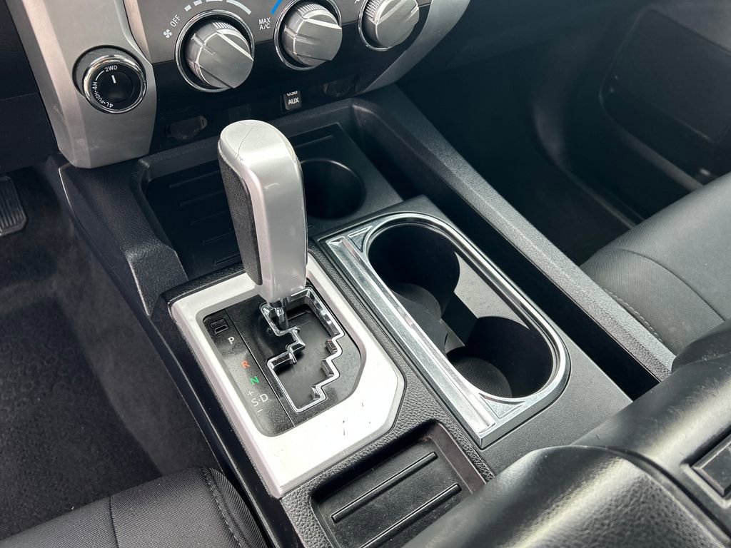 Used 2018 Toyota Tundra SR5 w/ SR5 Upgrade Package image 21
