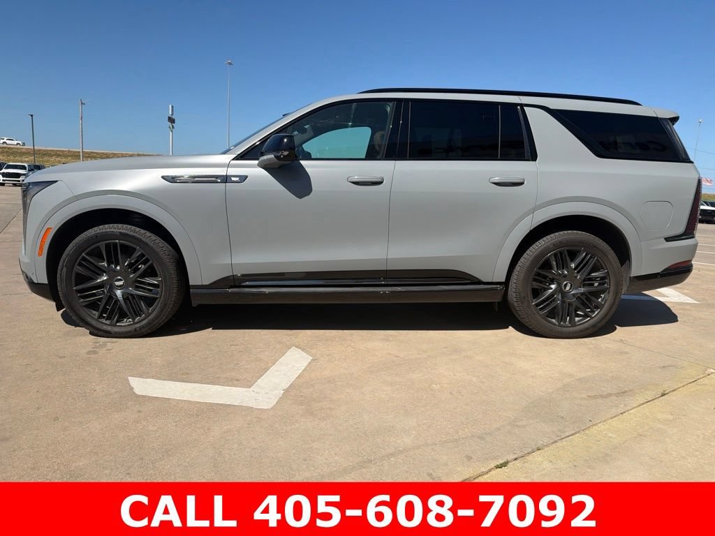 Used 2026 Cadillac Escalade IQL Sport 2 AWD/4WD image 8