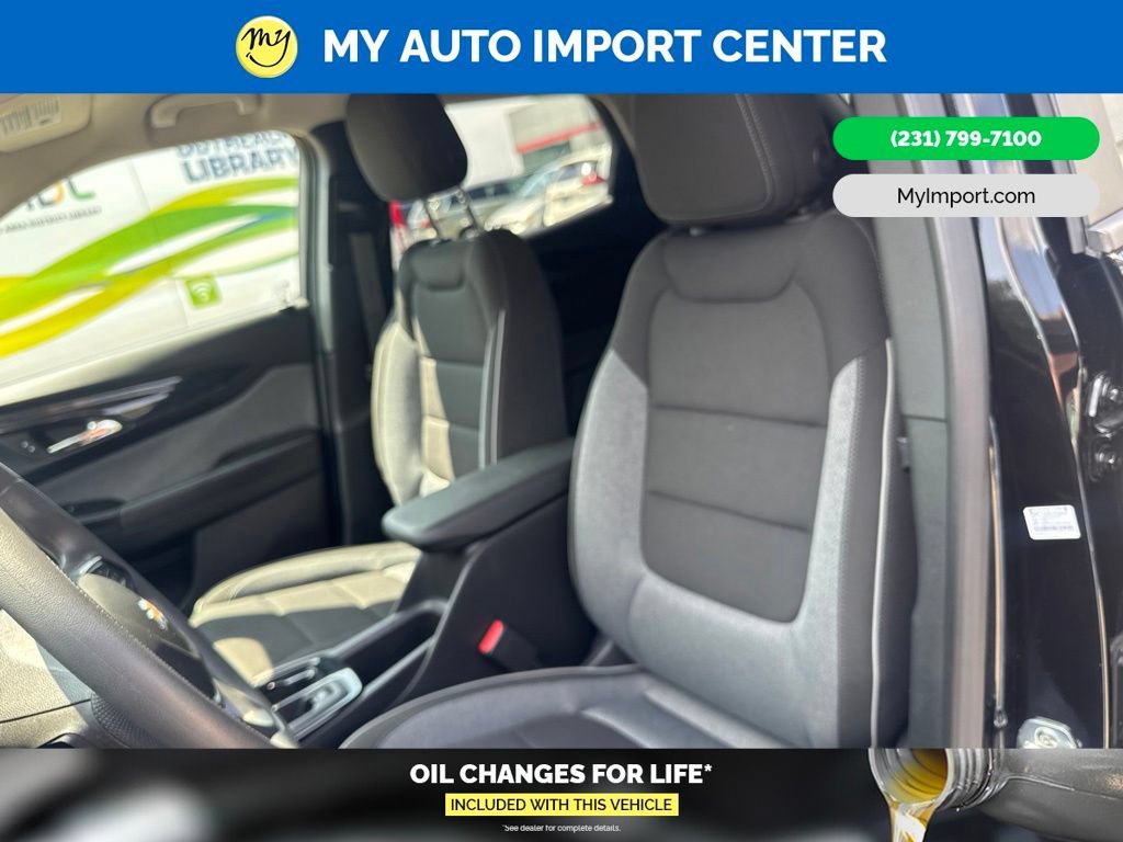 Used 2025 Chevrolet TrailBlazer LT AWD/4WD image 13
