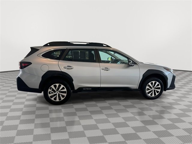 Used 2023 Subaru Outback Premium image 13