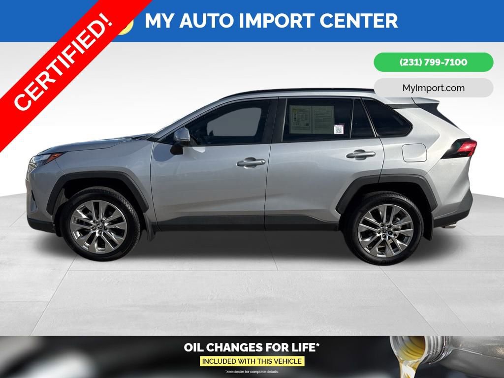 Used 2024 Toyota RAV4 XLE Premium image 4