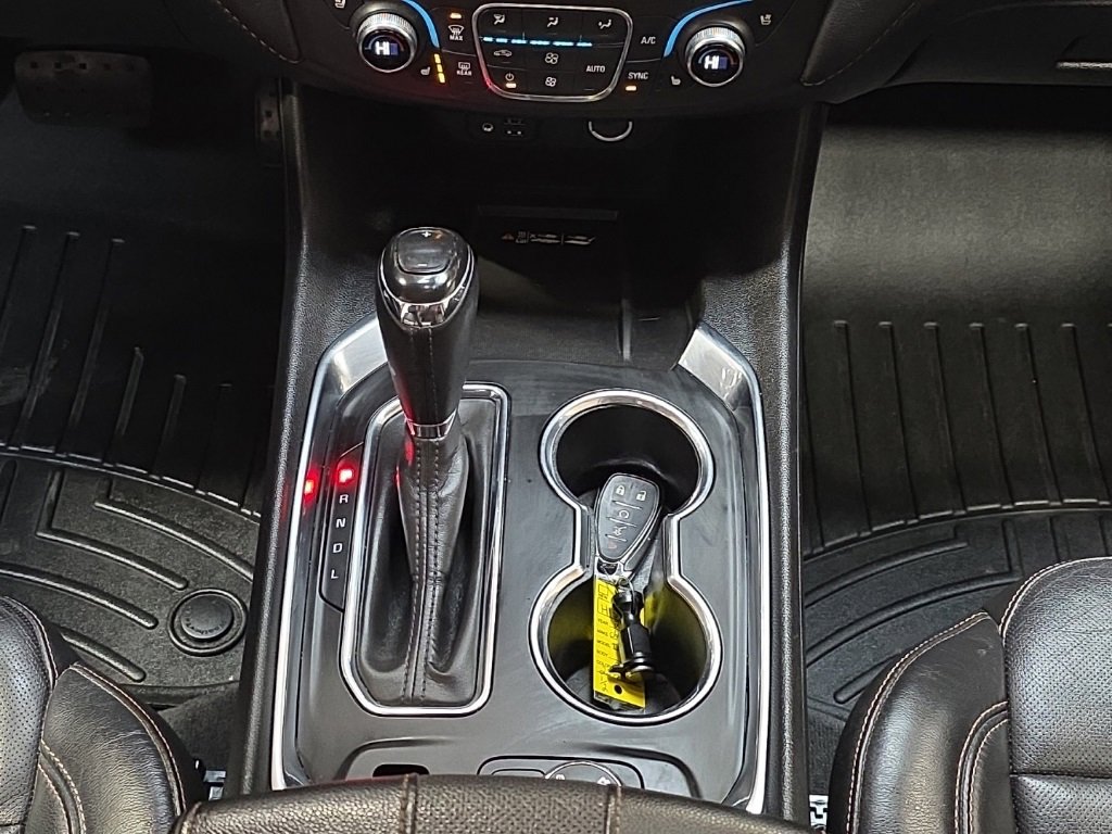 Used 2020 Chevrolet Traverse Premier image 25