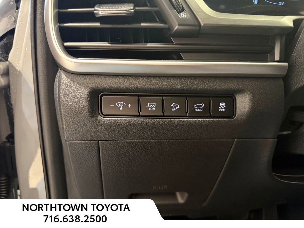 Used 2025 Kia Telluride AWD image 22