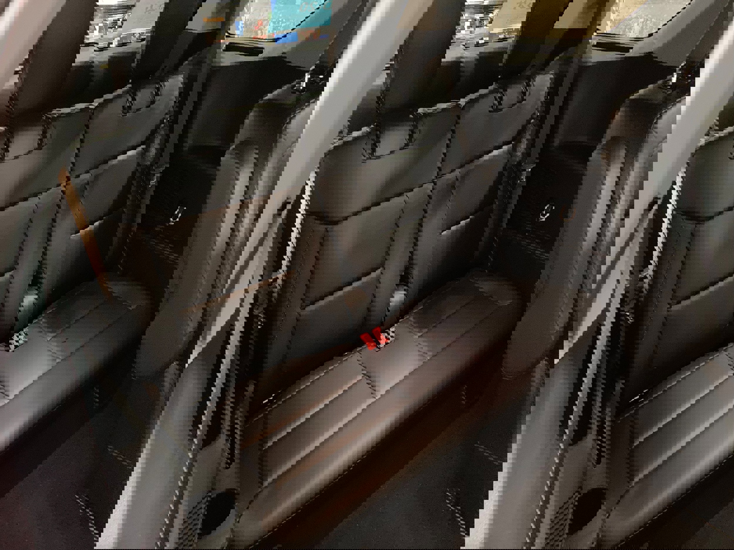 Used 2023 Ford Explorer XLT w/ Equipment Group 202A image 8