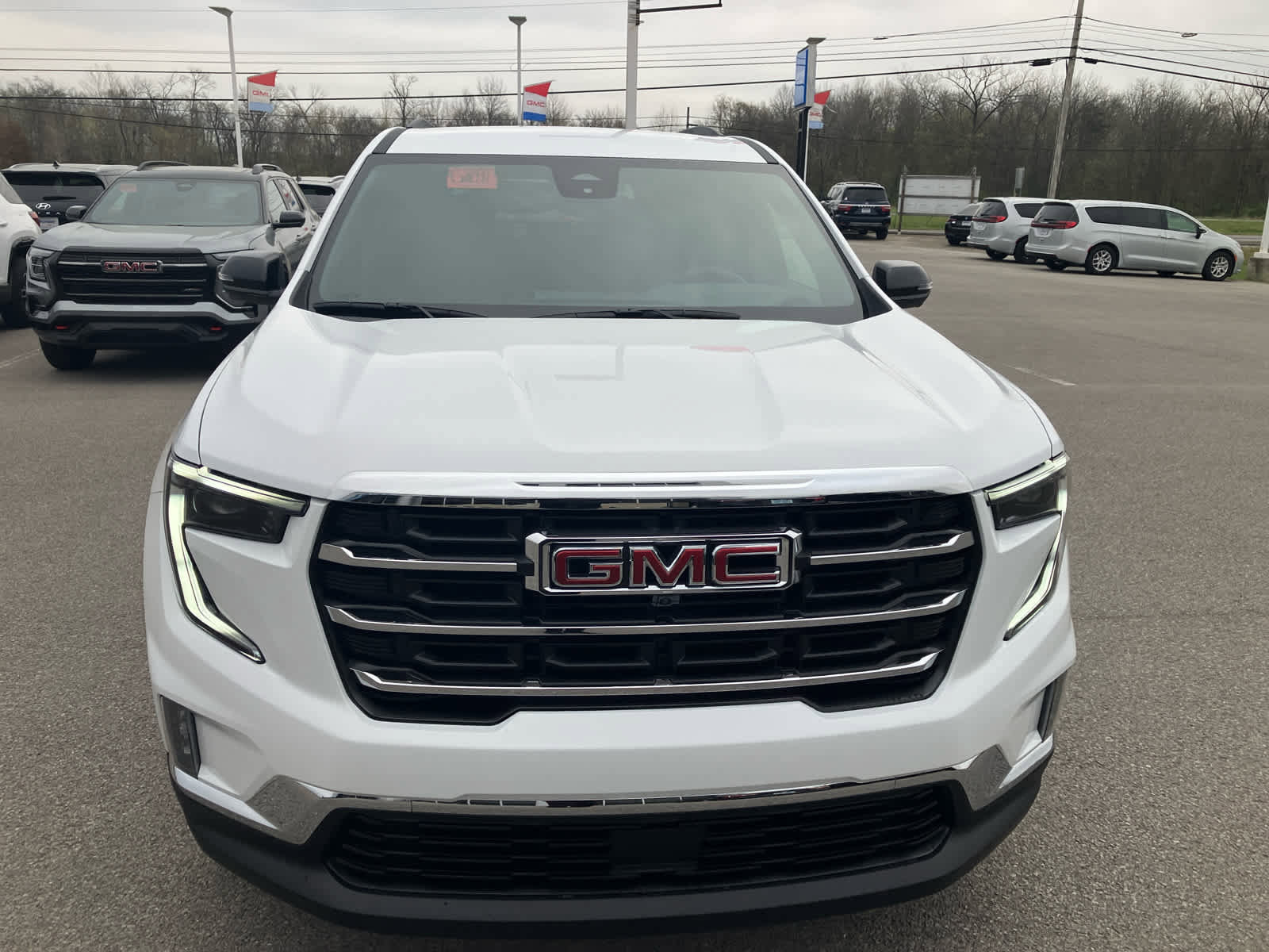 New 2026 GMC Acadia Elevation image 2