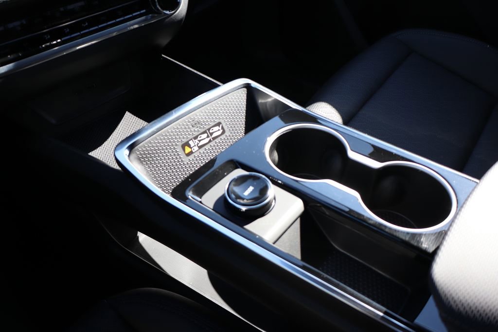 New 2026 Chevrolet Equinox LT w/ Convenience Package II image 24