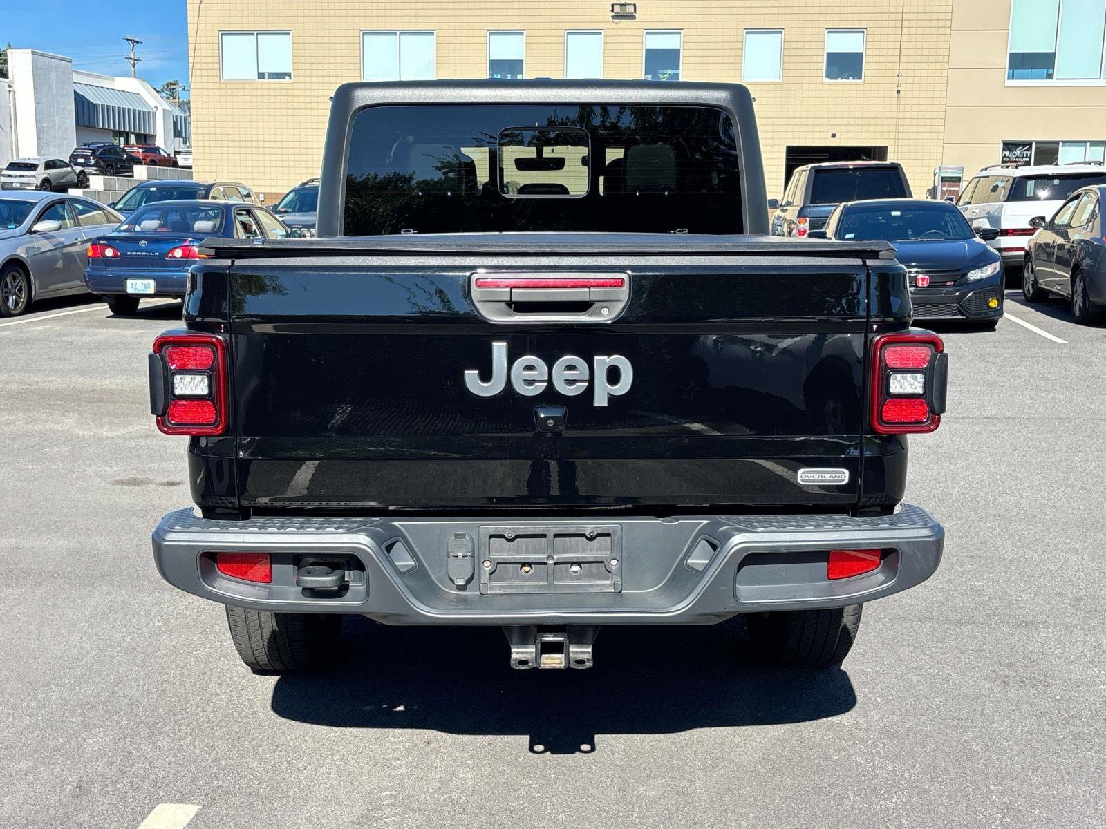 Used 2020 Jeep Gladiator Overland AWD/4WD image 3