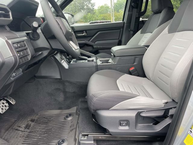 Used 2025 Toyota Tacoma TRD Sport RWD image 12