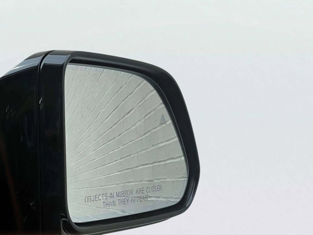 New 2026 Rolls-Royce Cullinan image 18