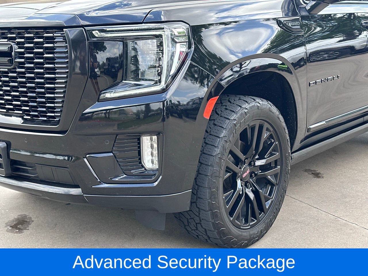 Used 2021 GMC Yukon Denali w/ Denali Ultimate Package image 5