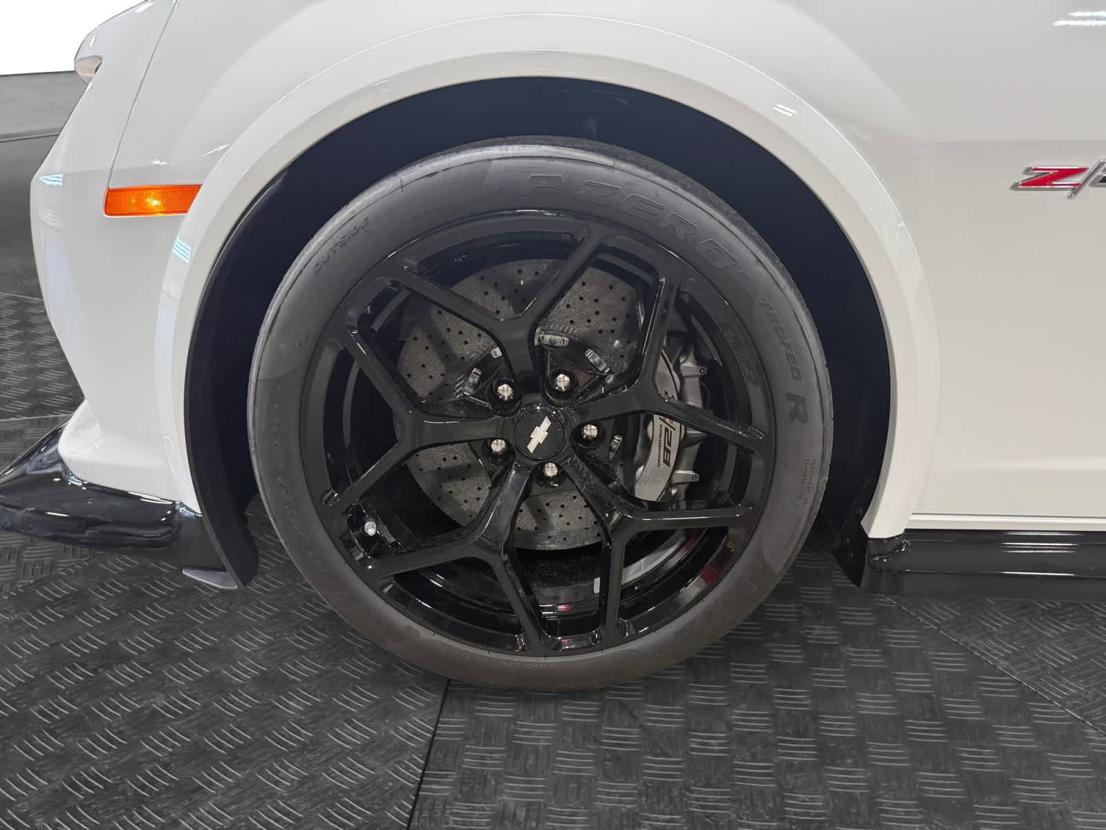 Used 2015 Chevrolet Camaro Z/28 RWD image 14