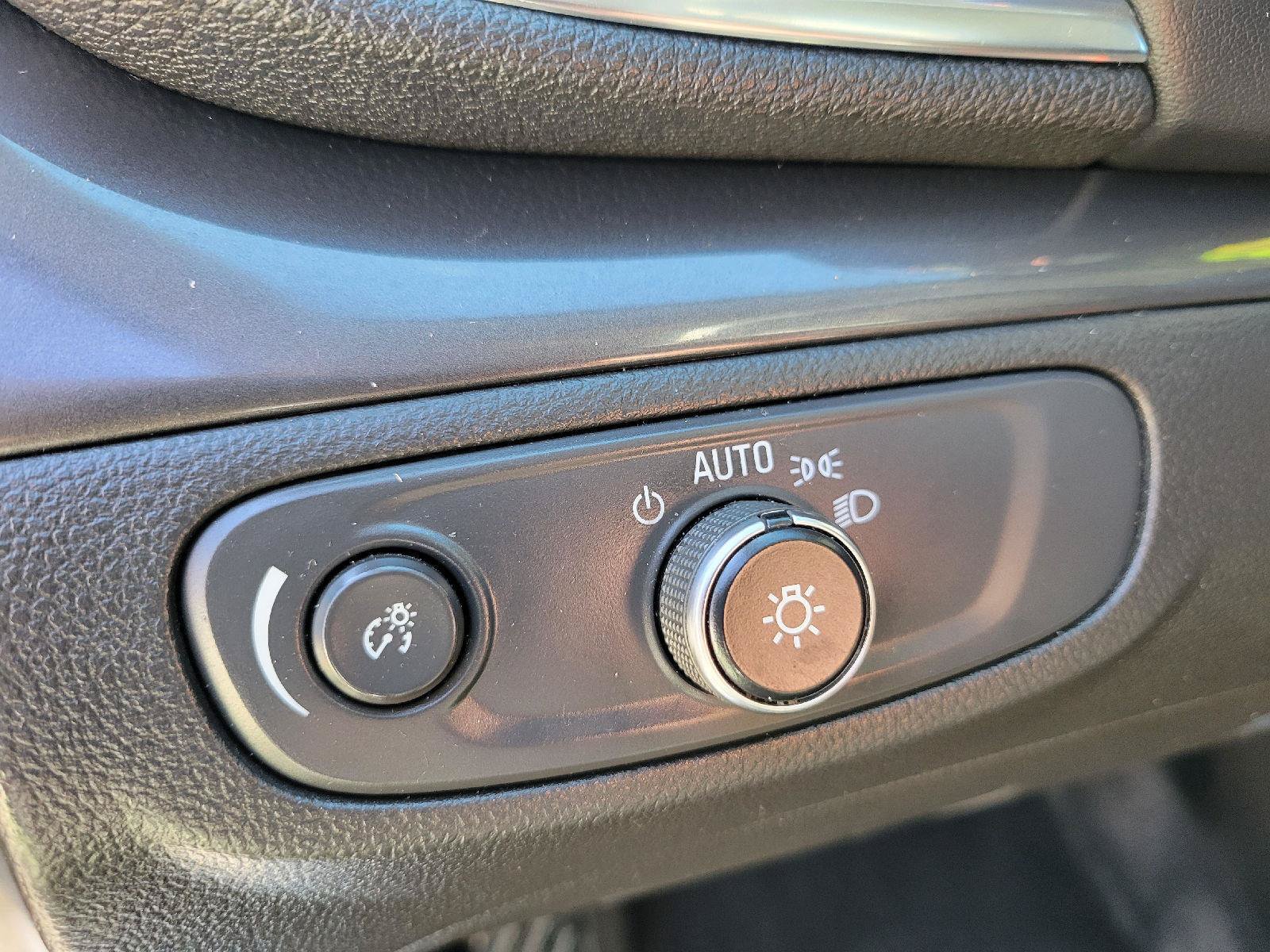 Used 2018 Buick Encore Preferred FWD image 8