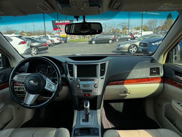 Used 2011 Subaru Outback 2.5i Limited AWD/4WD image 18
