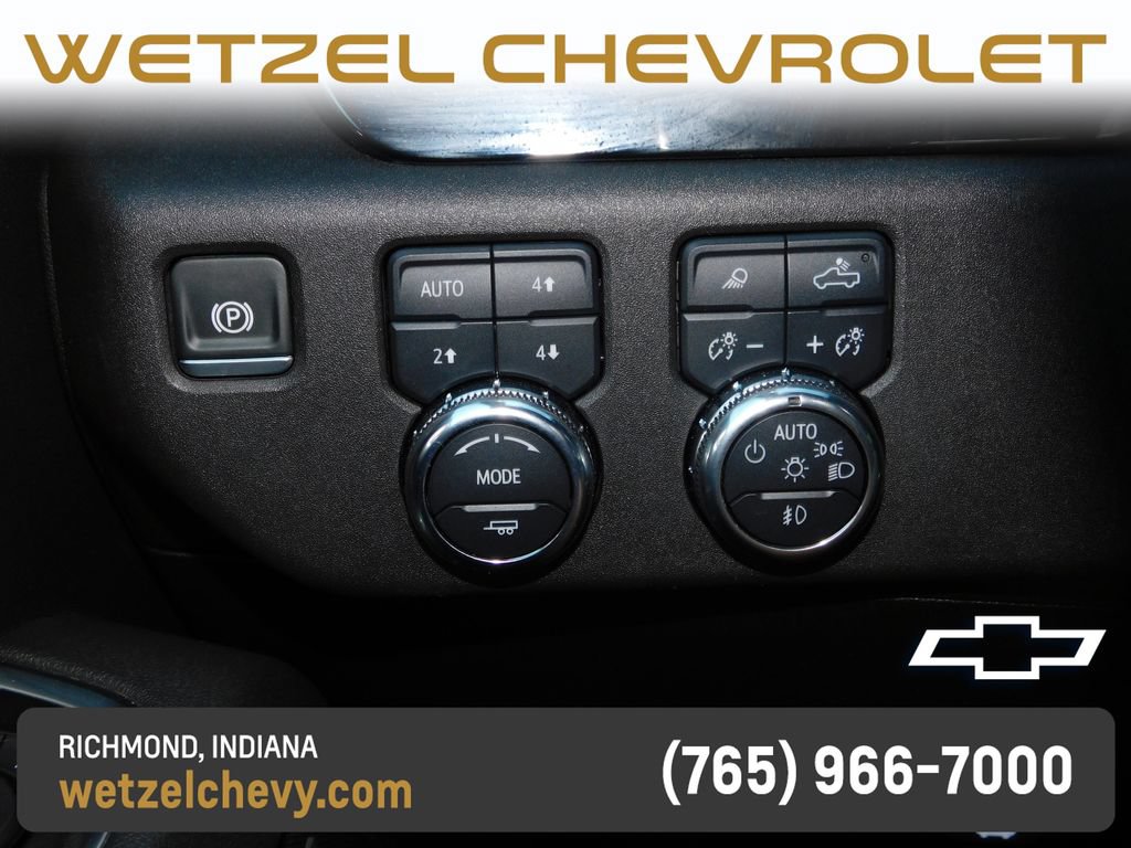 Used 2025 GMC Sierra 2500 SLT AWD/4WD image 33