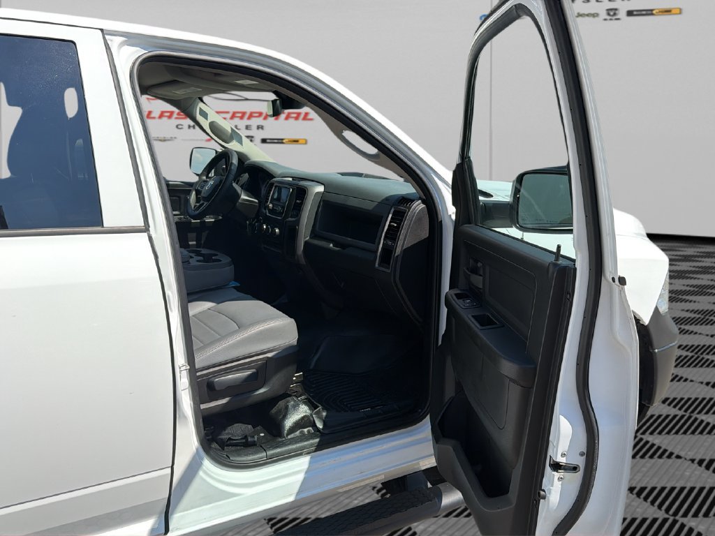 Used 2019 RAM 1500 Tradesman AWD/4WD image 13