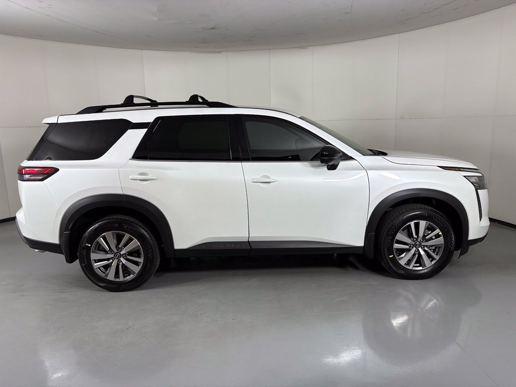 New 2026 Nissan Pathfinder SL FWD image 8