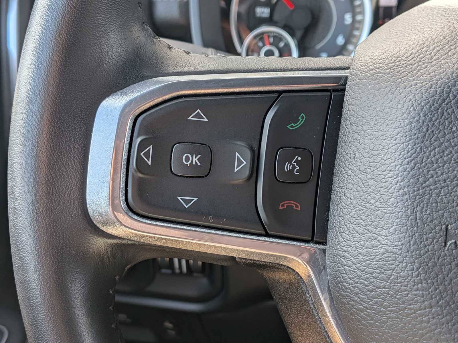 Used 2023 RAM 1500 Laramie AWD/4WD image 22