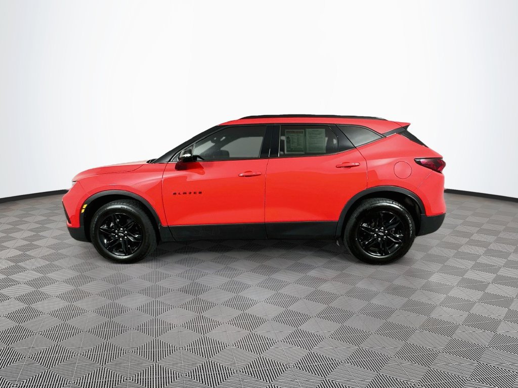 Used 2021 Chevrolet Blazer LT w/ Sound & Technology Package AWD/4WD image 6