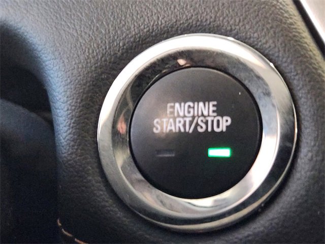 Used 2022 Chevrolet Trax LT w/ LT Convenience Package image 26