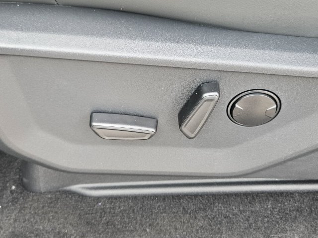 New 2026 Ford Expedition Active RWD image 12